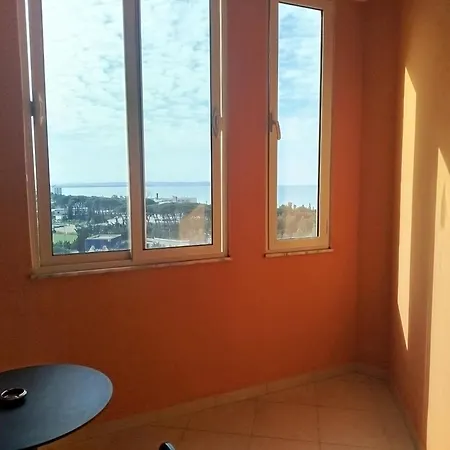 Apartment Sea View Sol *